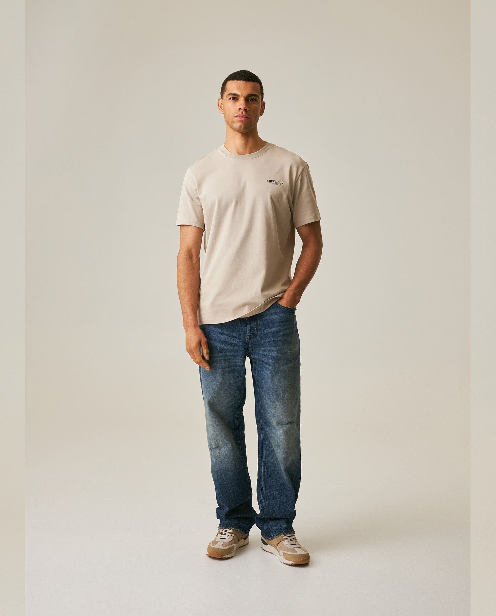 Men's T-Shirt Classic Fit Short Sleeve Cotton Jersey Polonia Rustic Vintage Heart Point Print Back Appliqué - Gray