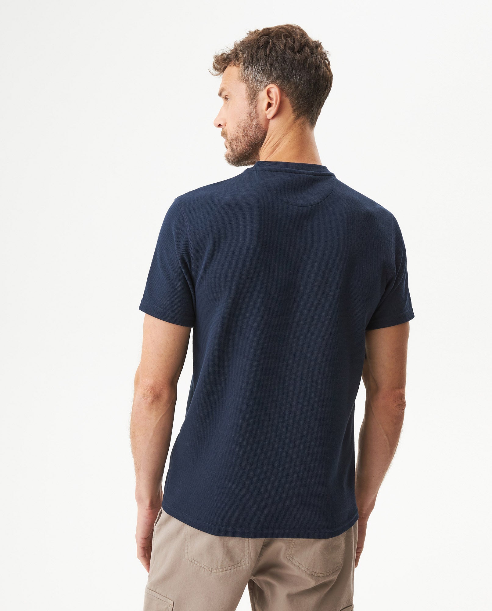 Men's Textured Slim Fit T-shirt in Cotton-Polyester Blend Dockside